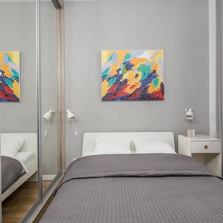 Chill Apartments Warsaw Airport ภายนอก รูปภาพ