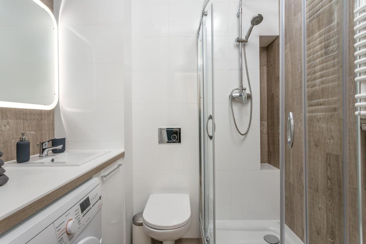 Chill Apartments Warsaw Airport ภายนอก รูปภาพ