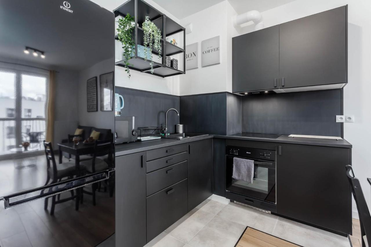 Chill Apartments Warsaw Airport ภายนอก รูปภาพ