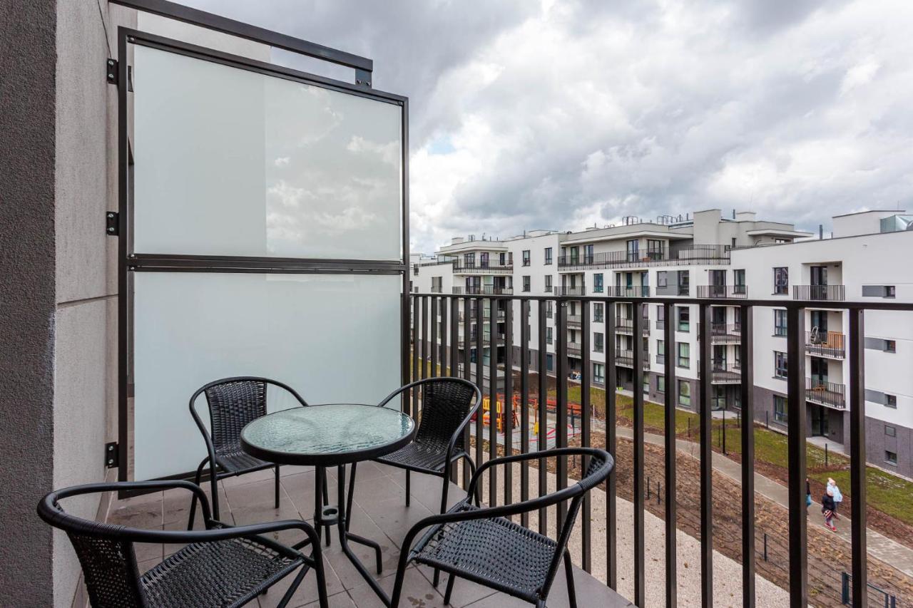 Chill Apartments Warsaw Airport ภายนอก รูปภาพ